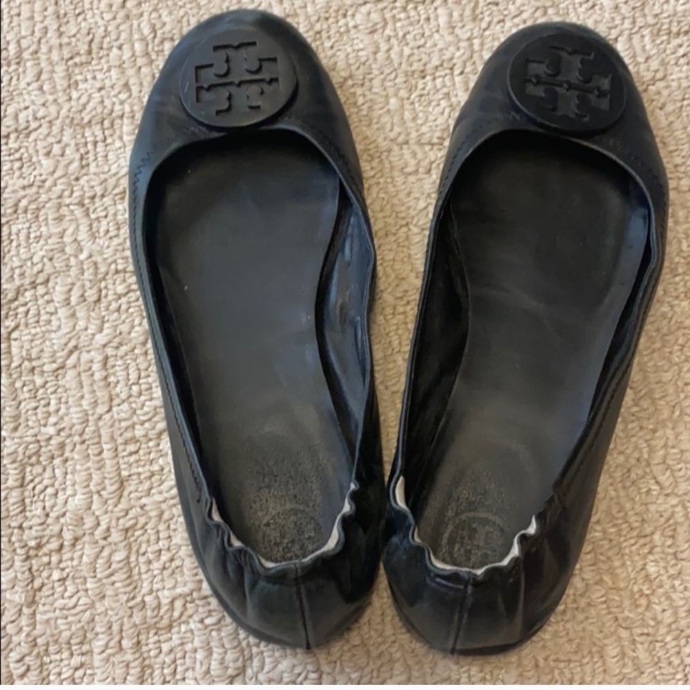 Tory Minnie travel flat